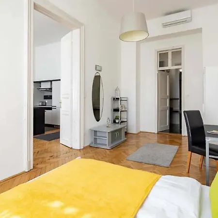 Cityscape Budget Oktogon * Budapešť