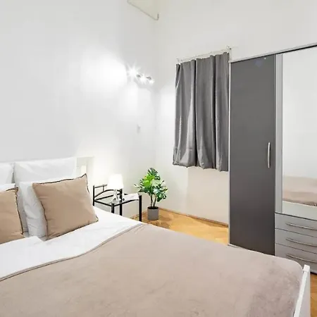 Cityscape Budget Oktogon Apartament *